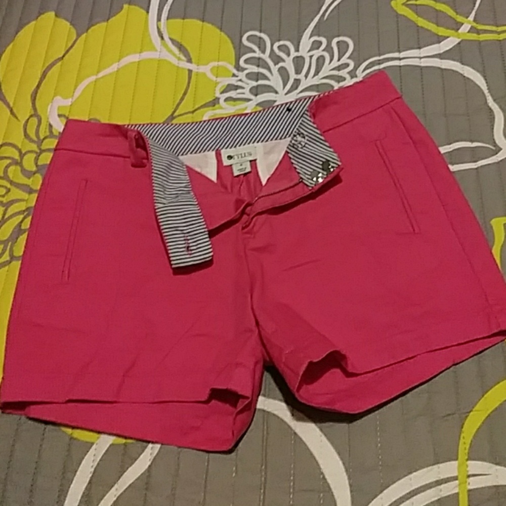 Shorts - Picture 2 of 4